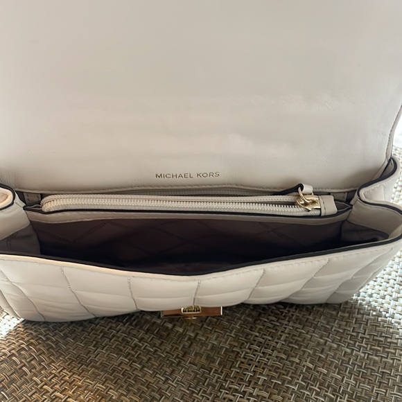 Michael Kors Purse - Picture 4 of 12